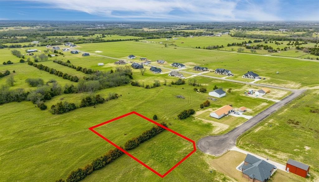 2810 Maple Road Celeste, TX 75423 - Photo 5 of 10 a view of an ocean