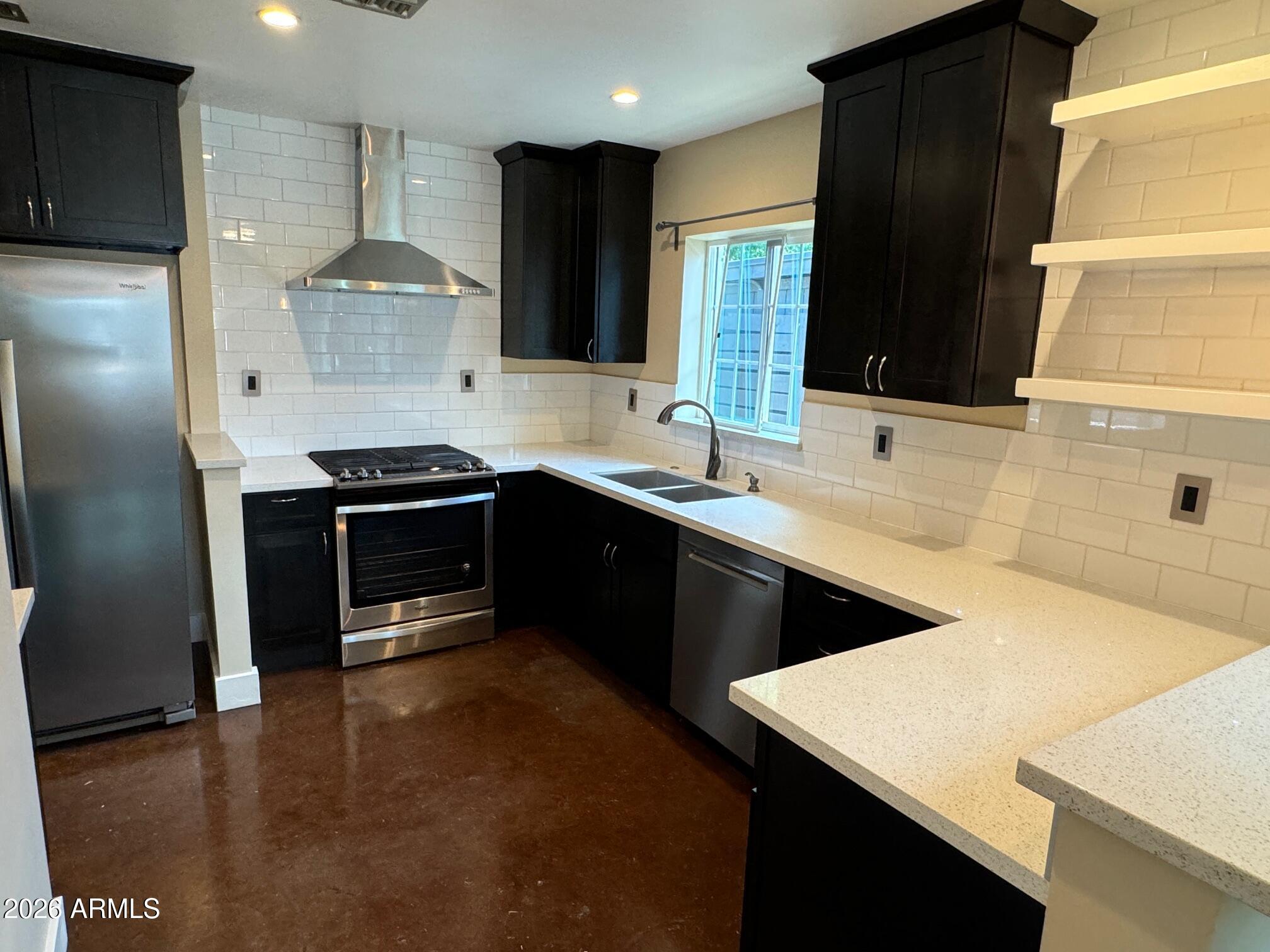 2723 North Greenfield Road Phoenix, AZ 85006 - Photo 5 of 15 IMG_6416