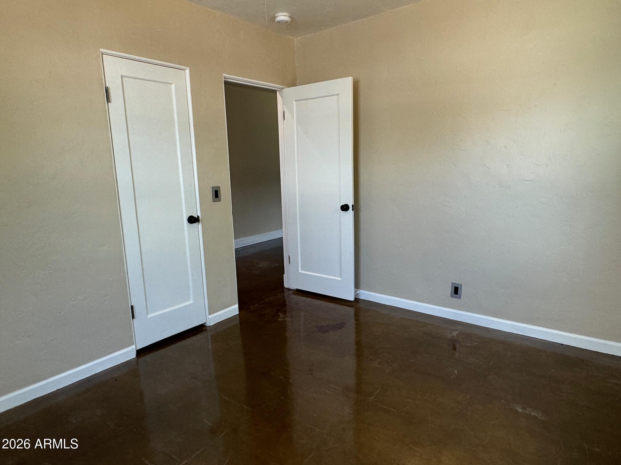 2723 North Greenfield Road Phoenix, AZ 85006 - Photo 9 of 15 IMG_6420