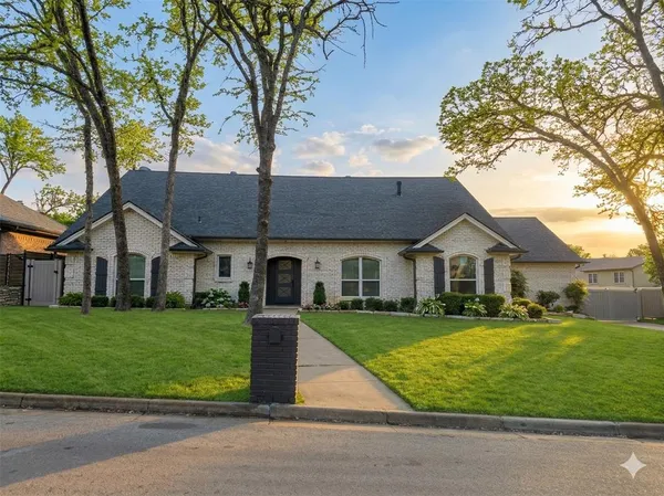 $4,500 | 2202 Woodsong Trail, Arlington, TX 76016