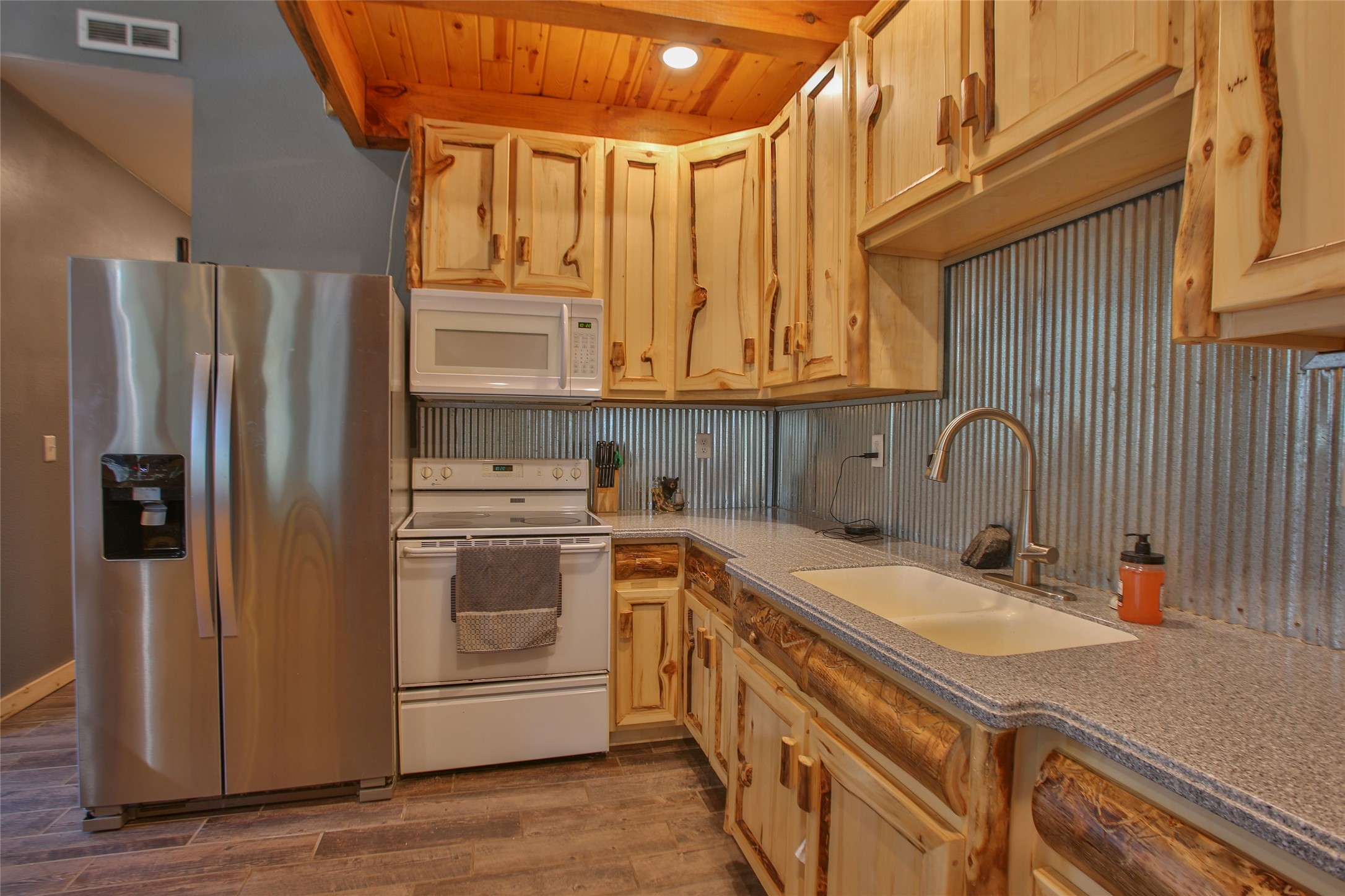 W16218 Manglos Avenue Sheldon, WI 54766 - Photo 34 of 59
