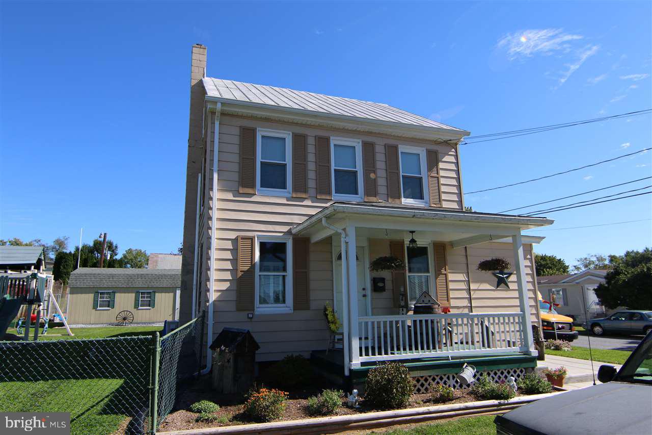 134 Rife Street Middletown, PA 17057 - Photo 2 of 24 Gallery Image 2