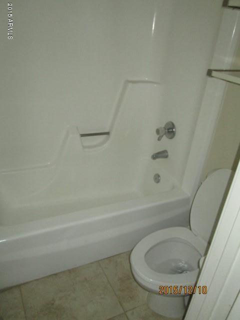 5425 East Thomas Road, Unit 1101 Phoenix, AZ 85018 - Photo 17 of 18 IMG_1575