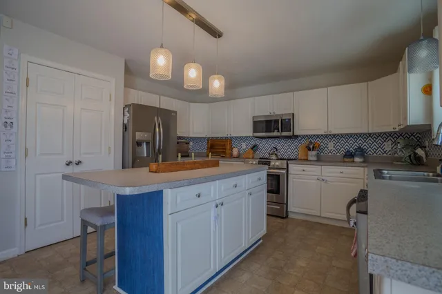 $365,000 | 617 Talisman Drive, Martinsburg, WV 25403