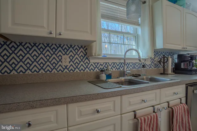 $365,000 | 617 Talisman Drive, Martinsburg, WV 25403