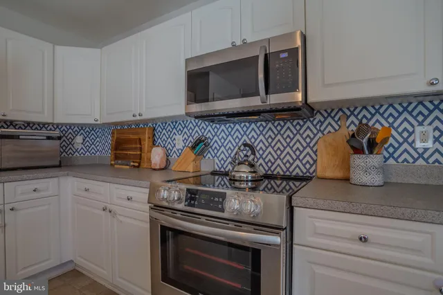 $365,000 | 617 Talisman Drive, Martinsburg, WV 25403