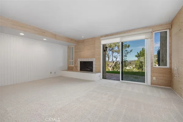 a view of empty room with front door