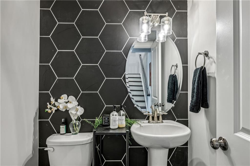 1322 Stanley Park Drive Decatur, GA 30033 - Photo 5 of 80