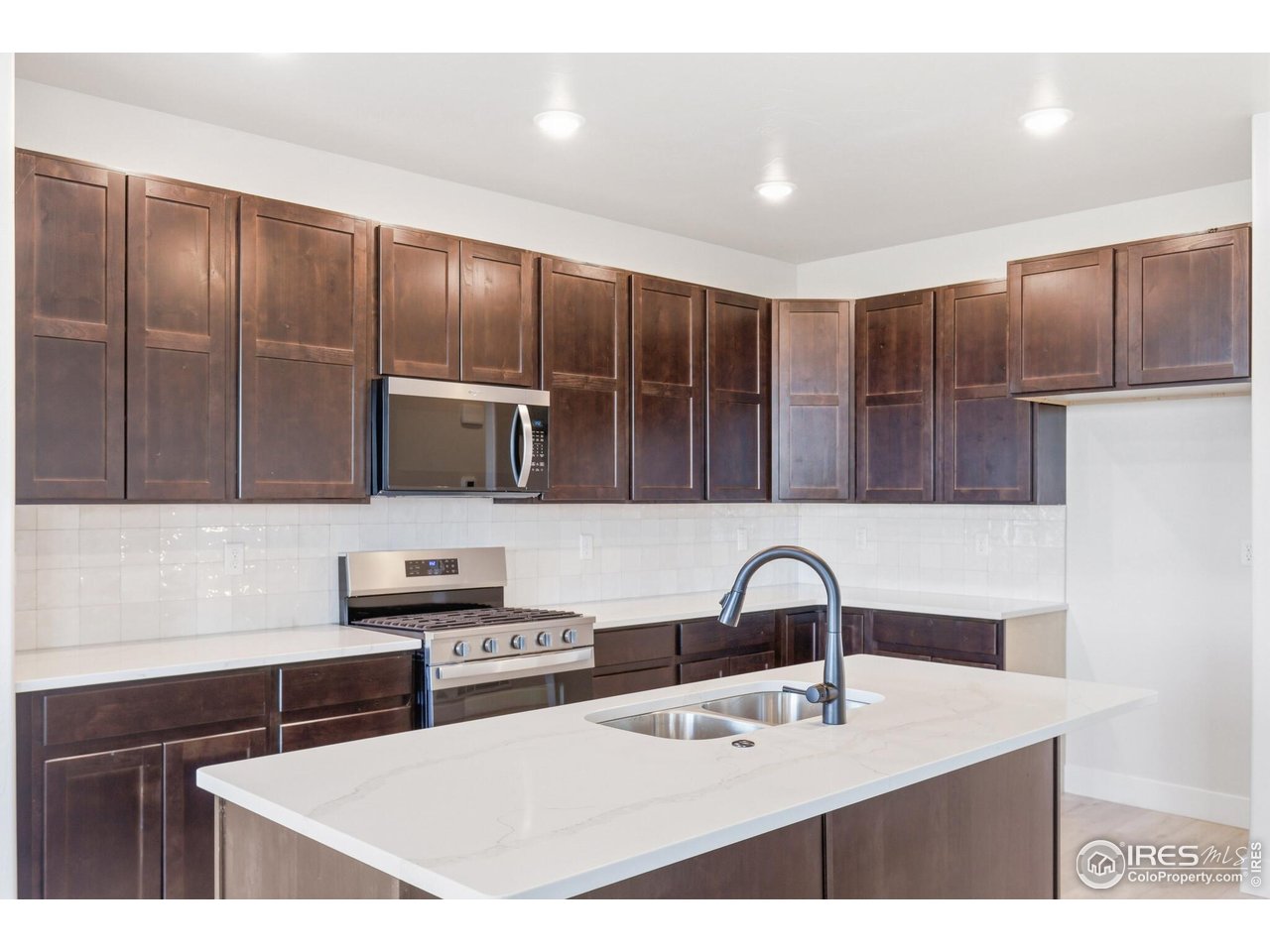 105 7th Avenue Wiggins, CO 80654 - Photo 12 of 18 Great prep space