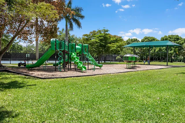 a view of a basketball court