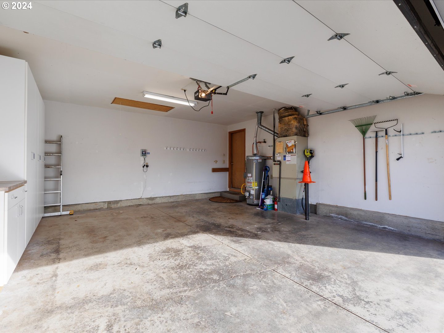12641 Southwest Overgaard Street Portland, OR 97224 - Photo 25 of 27 Gallery Image 25