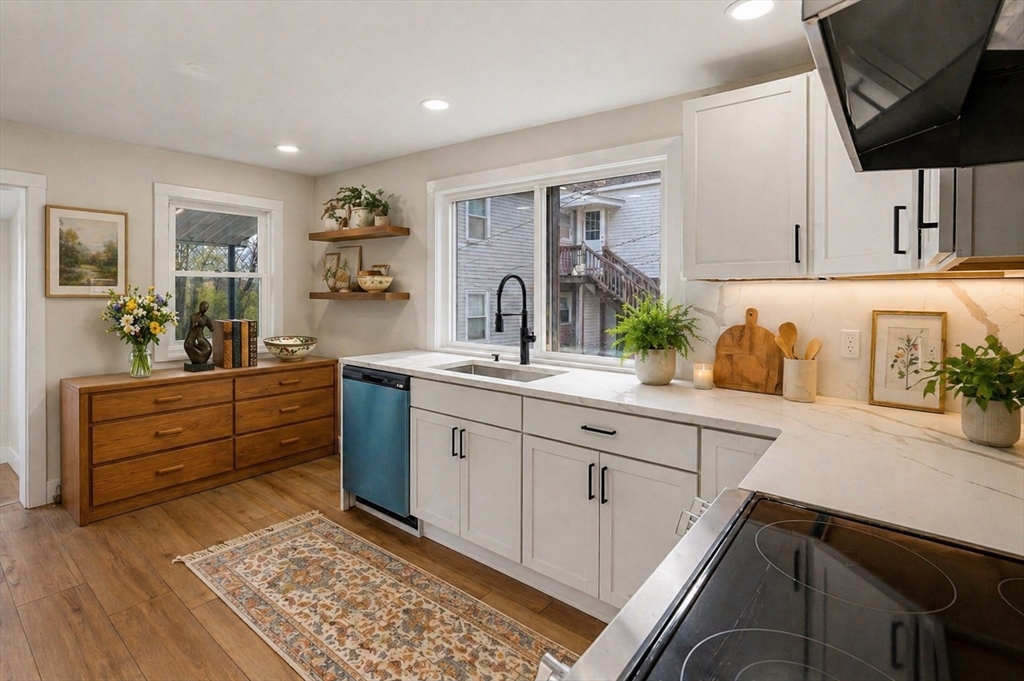 25 Johnson Street Worcester, MA 01604 - Photo 3 of 13