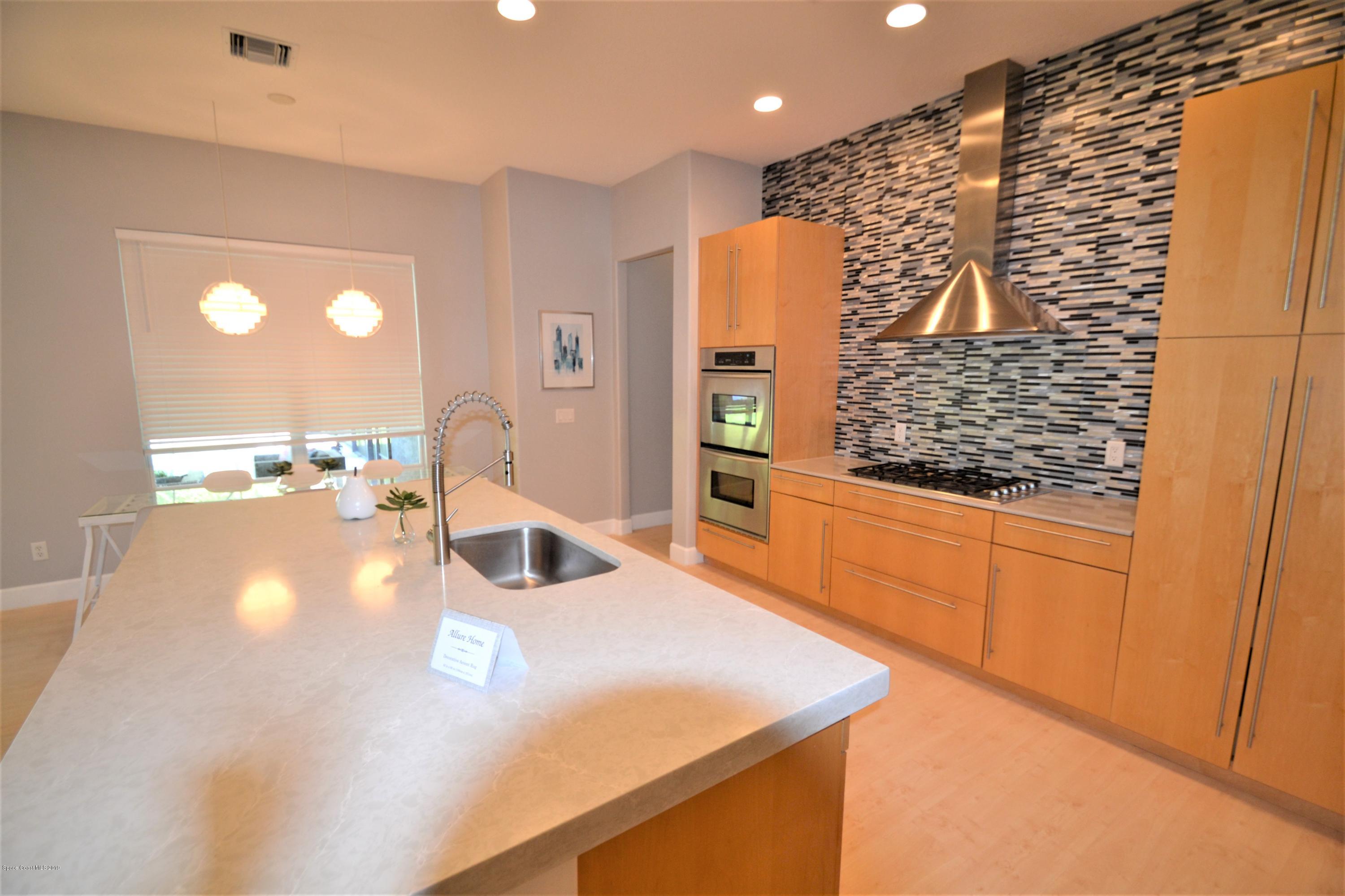 1772 Winding Ridge Circle Southeast Palm Bay, FL 32909 - Photo 16 of 62 1772 Winding Ridge Kitchen (14)