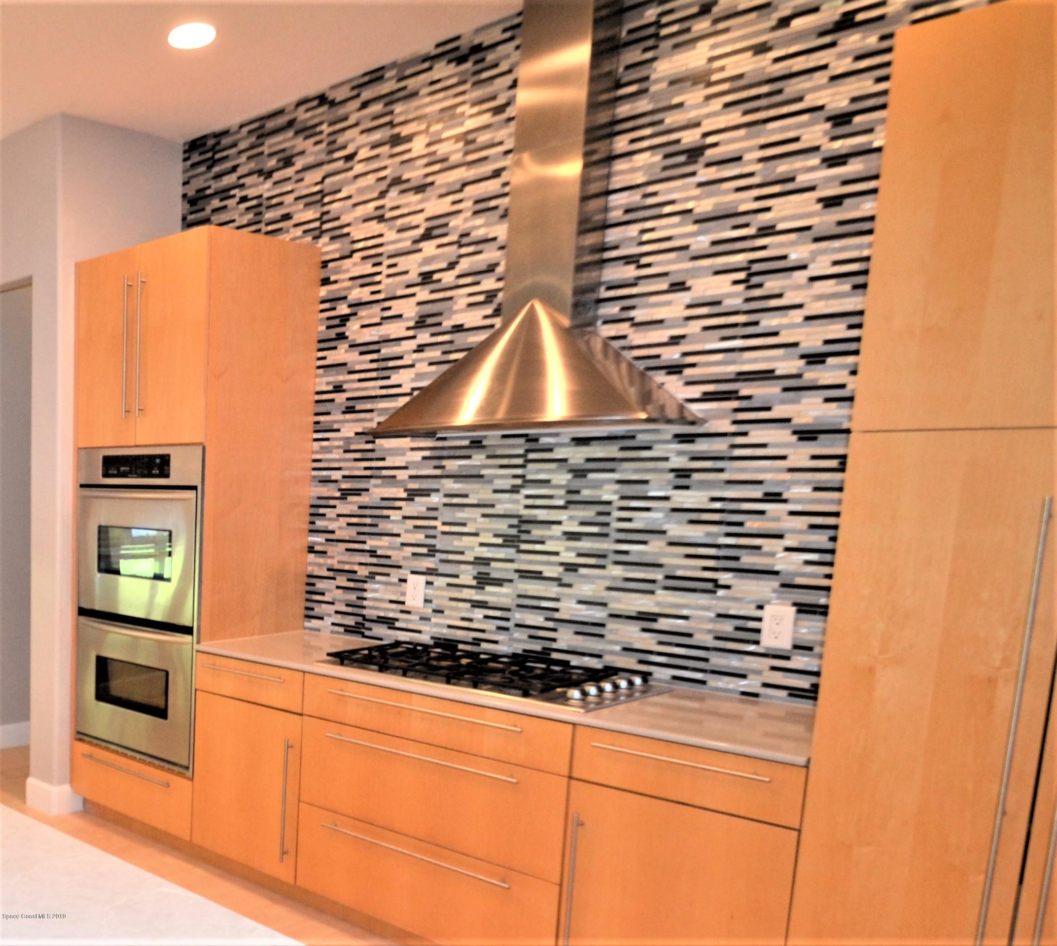 1772 Winding Ridge Circle Southeast Palm Bay, FL 32909 - Photo 18 of 62 1772 Winding Ridge Kitchen Stove