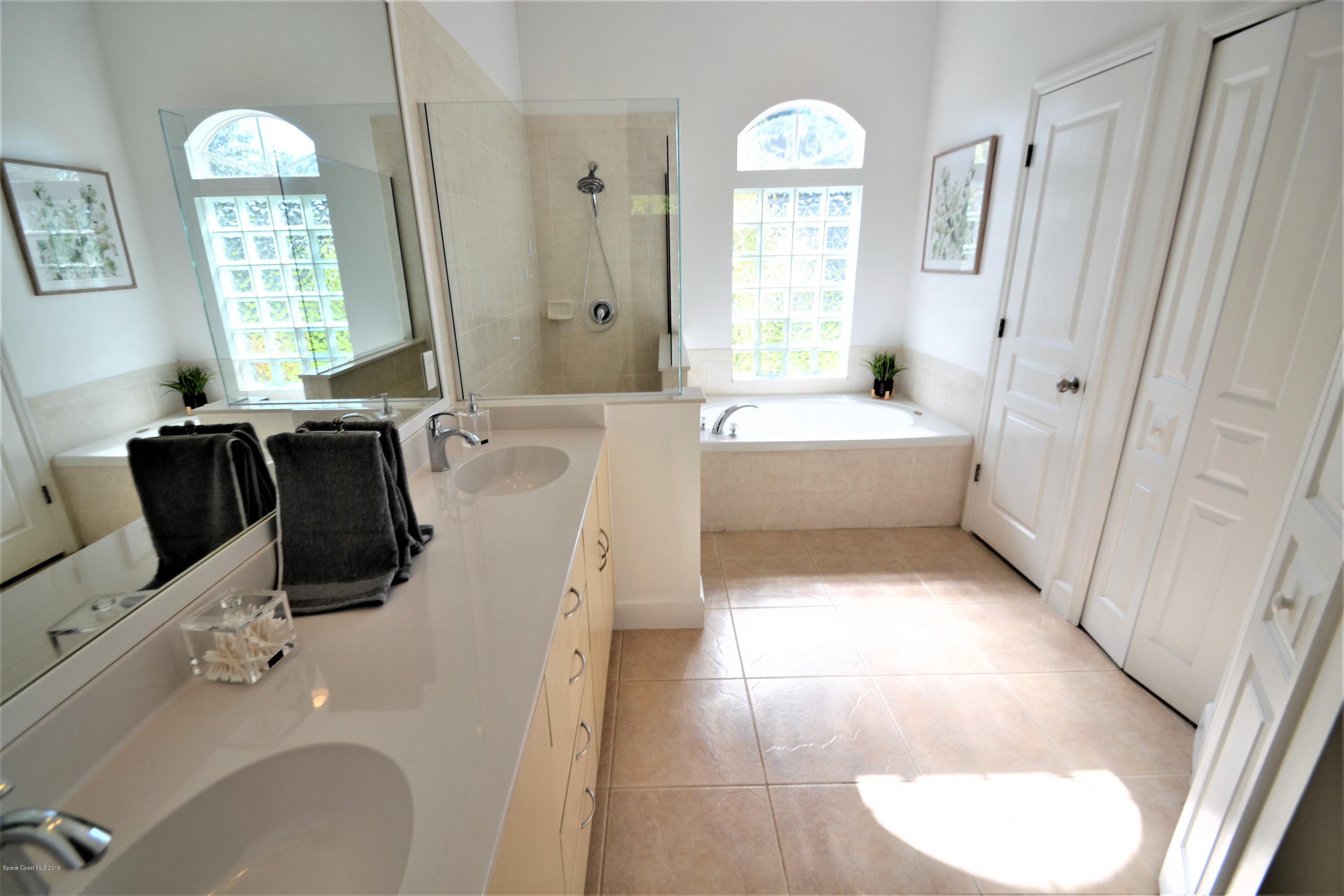 1772 Winding Ridge Circle Southeast Palm Bay, FL 32909 - Photo 27 of 62 1772 Winding Ridge Master Bathroom (24)