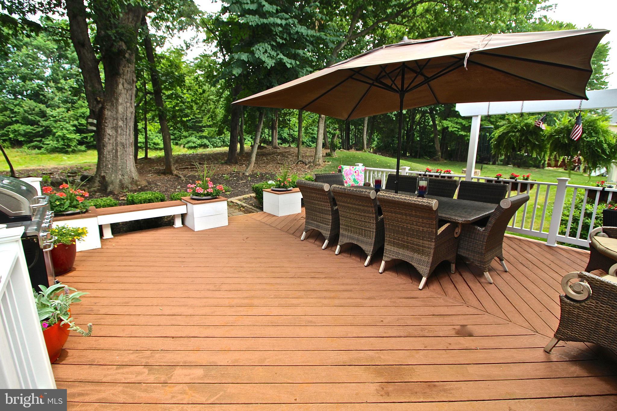 14416 Clubhouse Road Gainesville, VA 20155 - Photo 14 of 38 Huge Deck