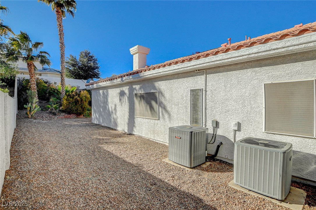 1028 Norellat Road Henderson, NV 89011 - Photo 69 of 74 Spacious side yard