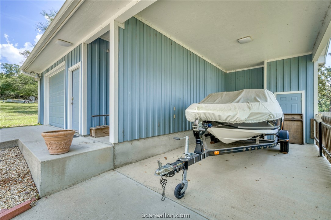 11404 Riley Green Road Franklin, TX 77856 - Photo 6 of 49 Gallery Image 6