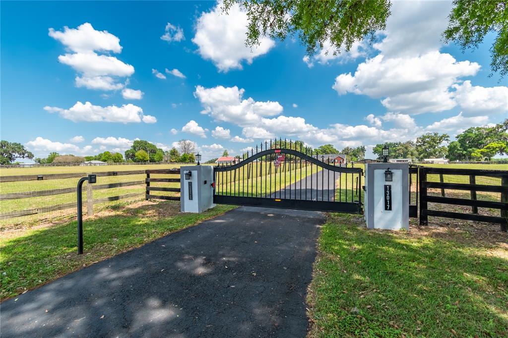 13025 Northwest Gainesville Road Reddick, FL 32686 - Photo 2 of 100
