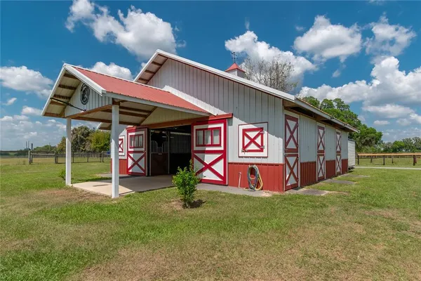 $1,760,000 | 13025 Northwest Gainesville Road, Reddick, FL 32686