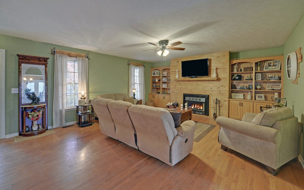 117 Wesley Lee Road Dahlonega, GA 30533 - Photo 8 of 67 Gallery Image 8