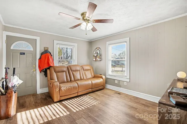 $175,000 | 409 South Maple Street, Dallas, NC 28034