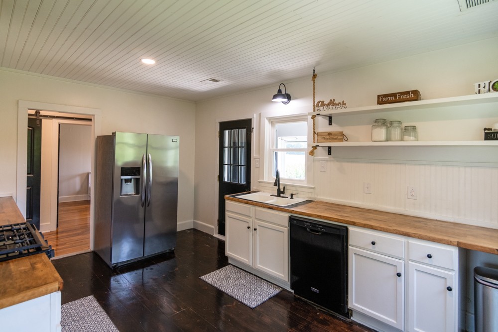 1685 Bumpus Mill Road Oak Grove, KY 42262 - Photo 14 of 49