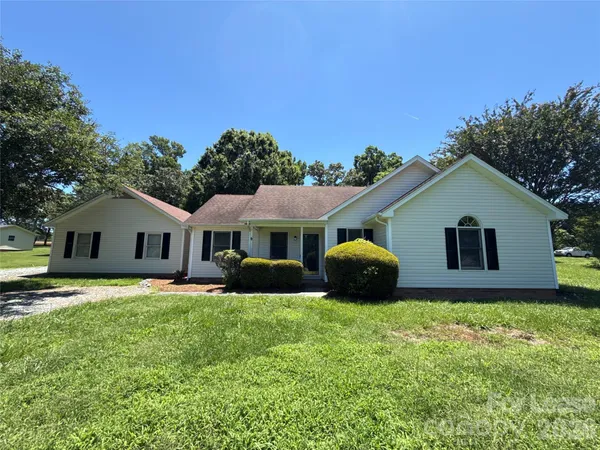 $1,800 | 3211 Karen Lane, Monroe, NC 28110