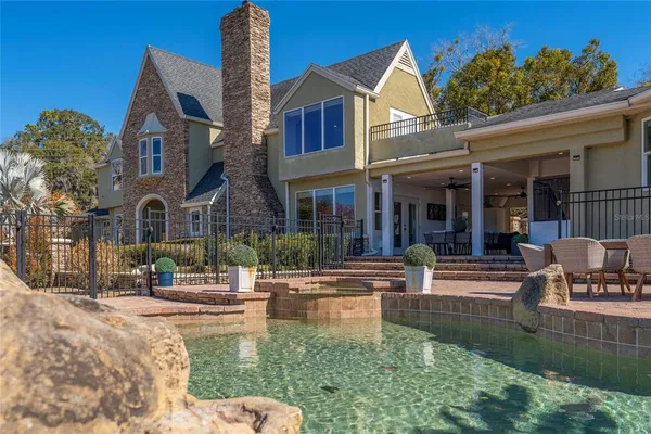 a house view with a outdoor space