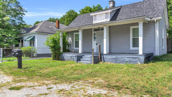 2511 Stuart Street Chattanooga, TN 37406 - Photo 2 of 20 133984541518916298_133984541466327546_25