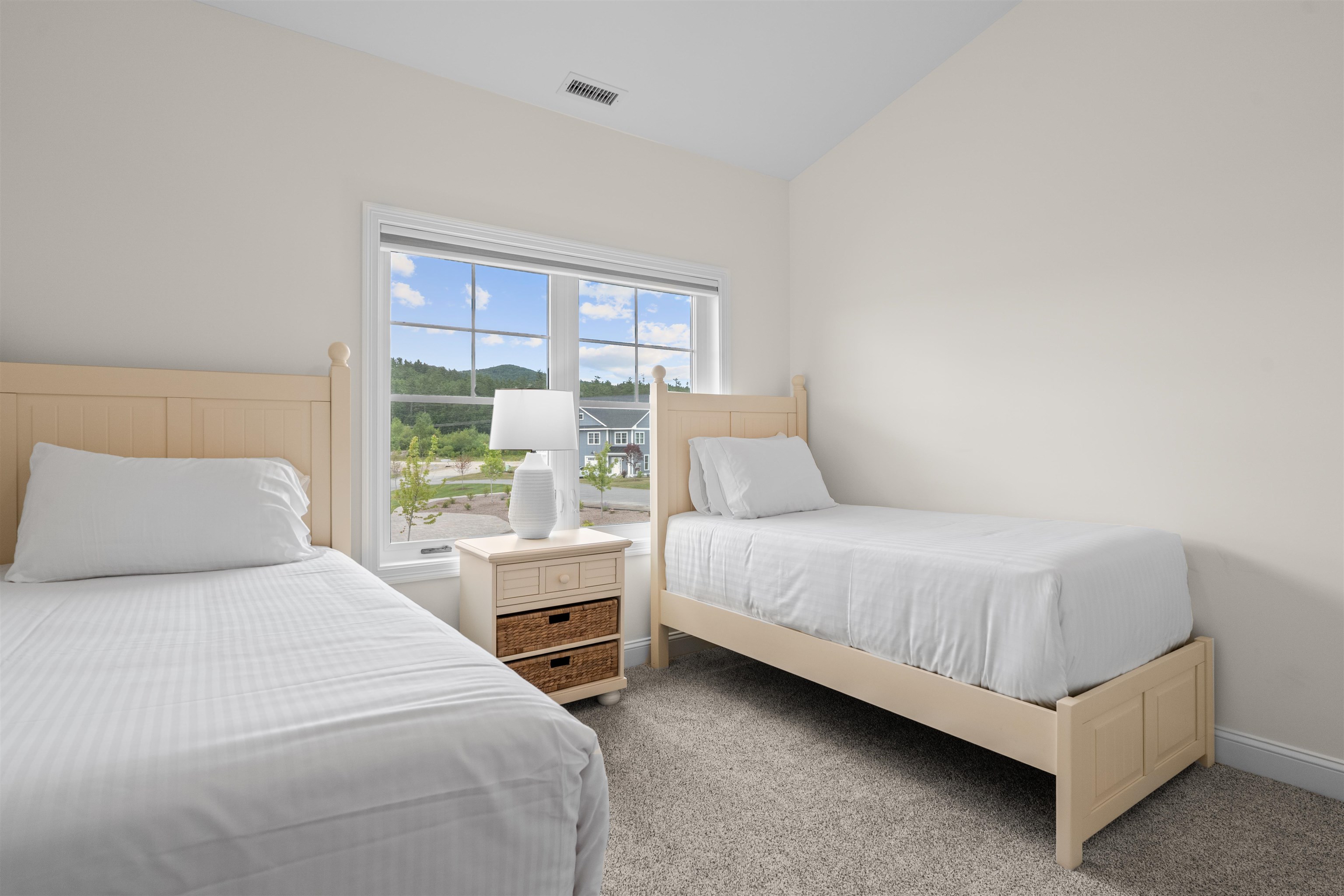 7 Ryan Road, Unit B Thornton, NH 03285 - Photo 28 of 40