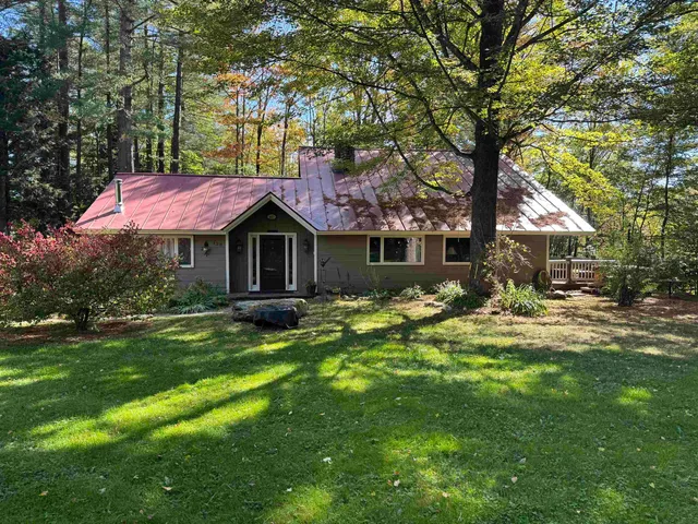 $754,900 | 128 Upper Pines Road, Warren, VT 05674
