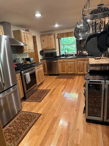 $754,900 | 128 Upper Pines Road, Warren, VT 05674