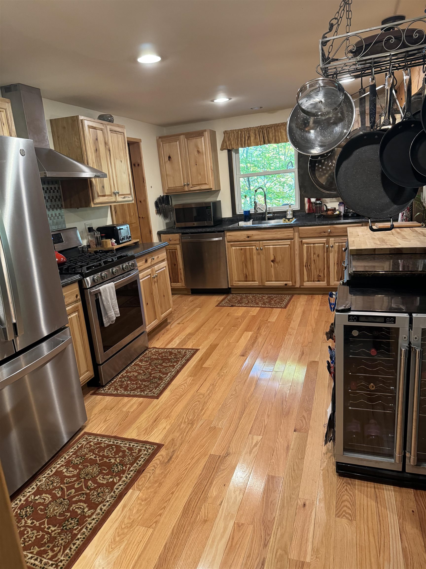 128 Upper Pines Road Warren, VT 05674 - Photo 5 of 17