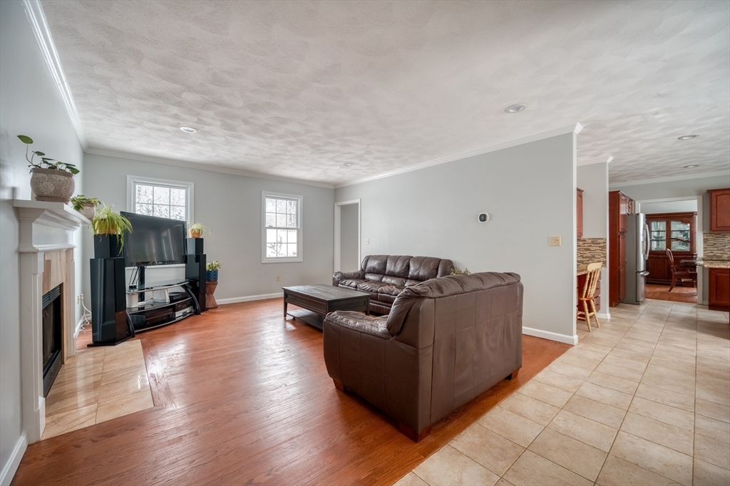 48 Boston Road Westford, MA 01886 - Photo 10 of 41 Gallery Image 10