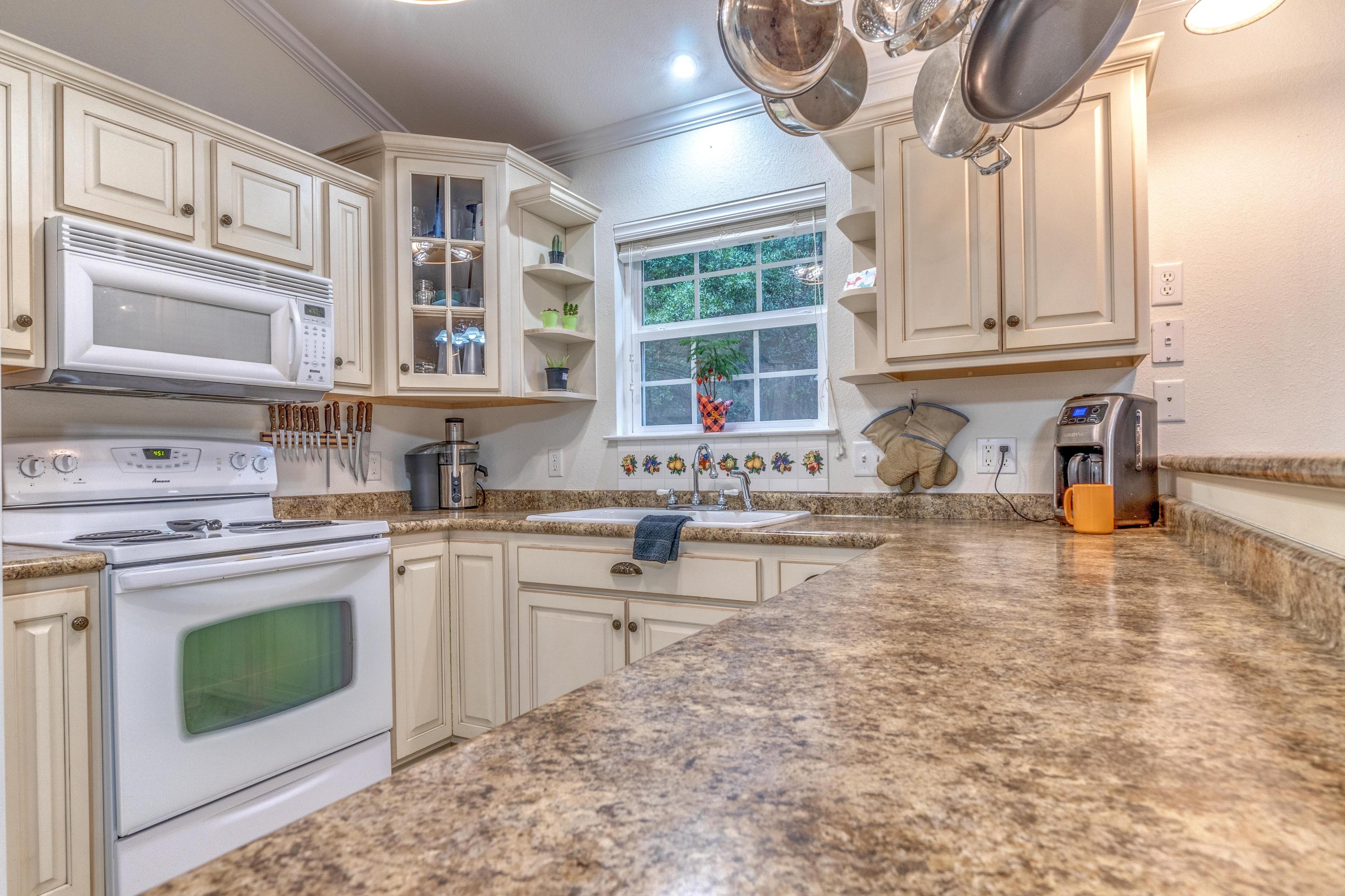 4720 Broderick Road Holt, FL 32564 - Photo 14 of 43 5