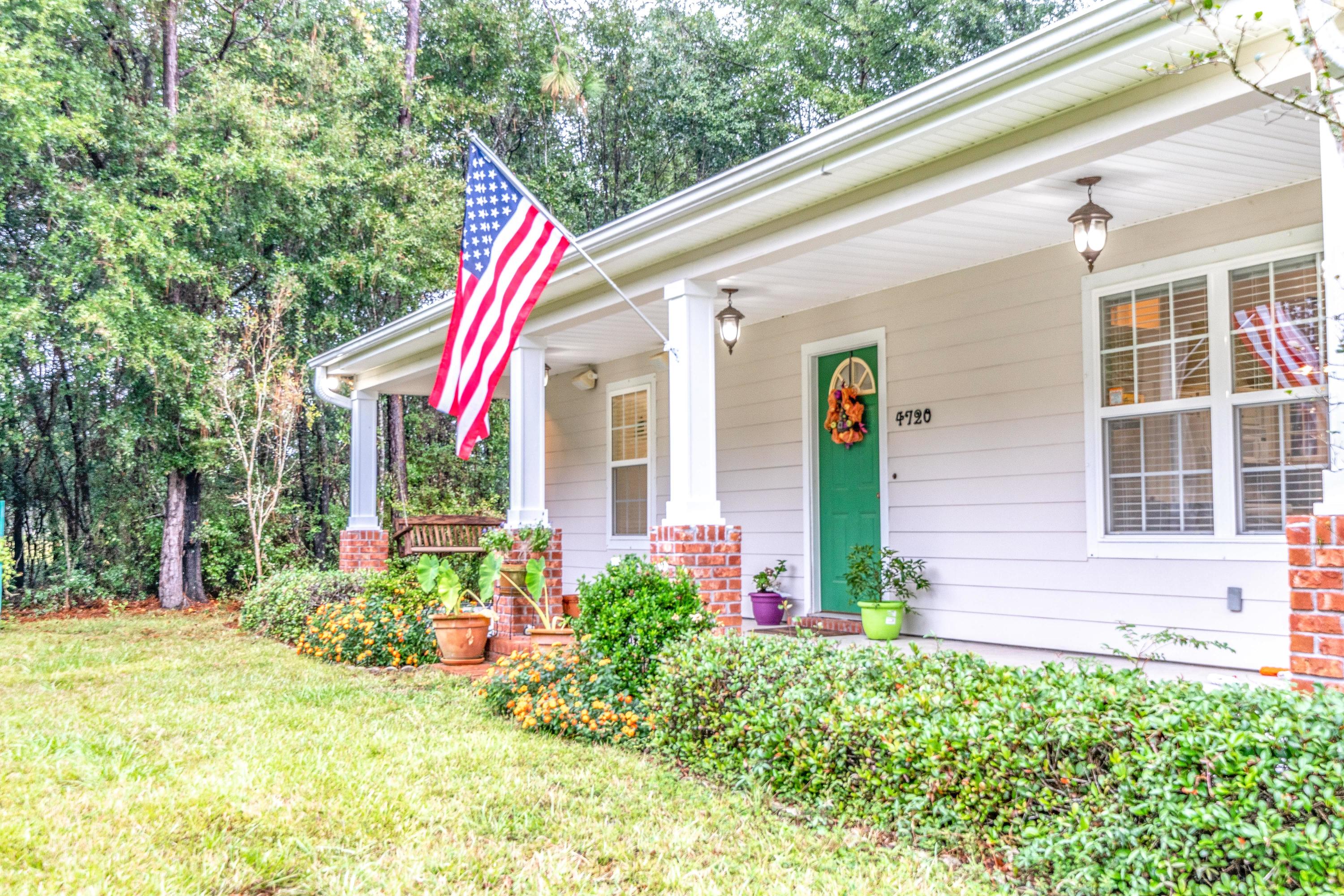 4720 Broderick Road Holt, FL 32564 - Photo 2 of 43 DSC08162
