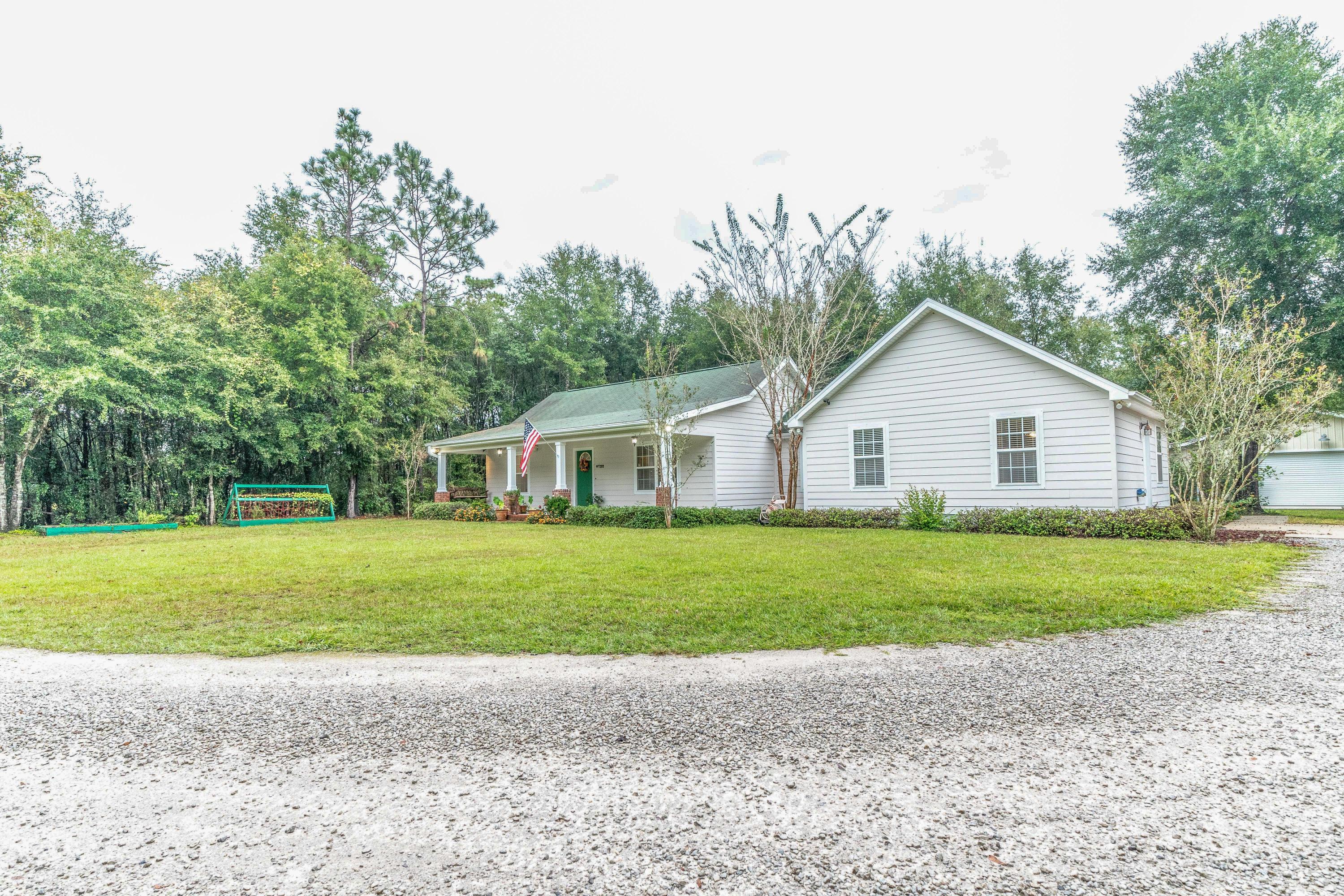 4720 Broderick Road Holt, FL 32564 - Photo 37 of 43 DSC08159