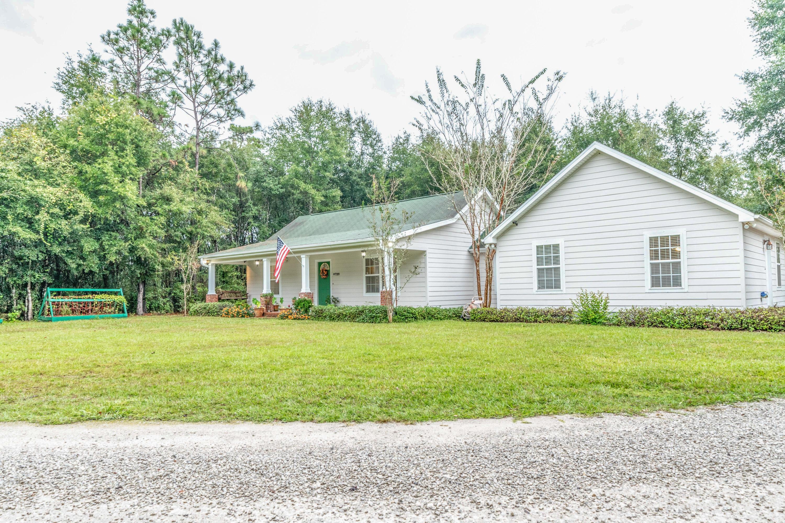 4720 Broderick Road Holt, FL 32564 - Photo 38 of 43 DSC08160