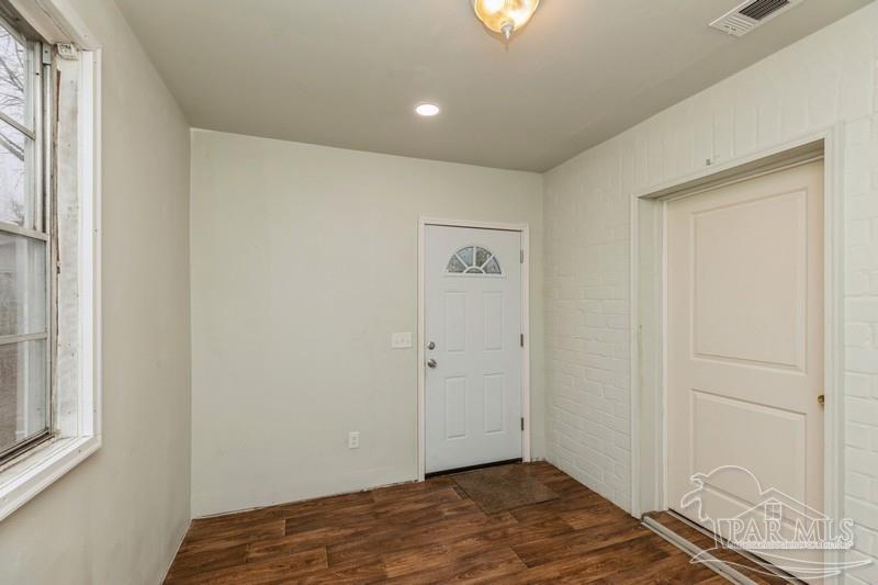 5205 Admiral Halsey Road Milton, FL 32583 - Photo 11 of 24 Gallery Image 11