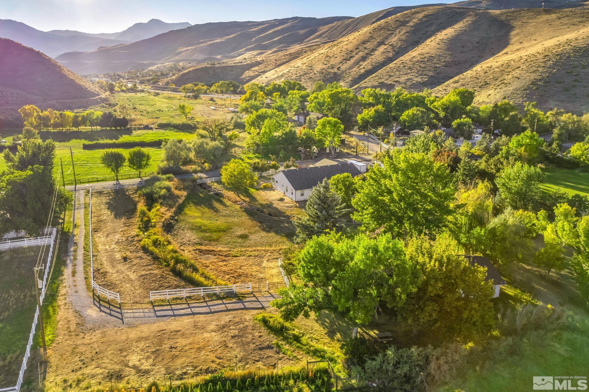 135 Andrew Lane Reno, NV 89521 - Photo 6 of 40 Photo 6