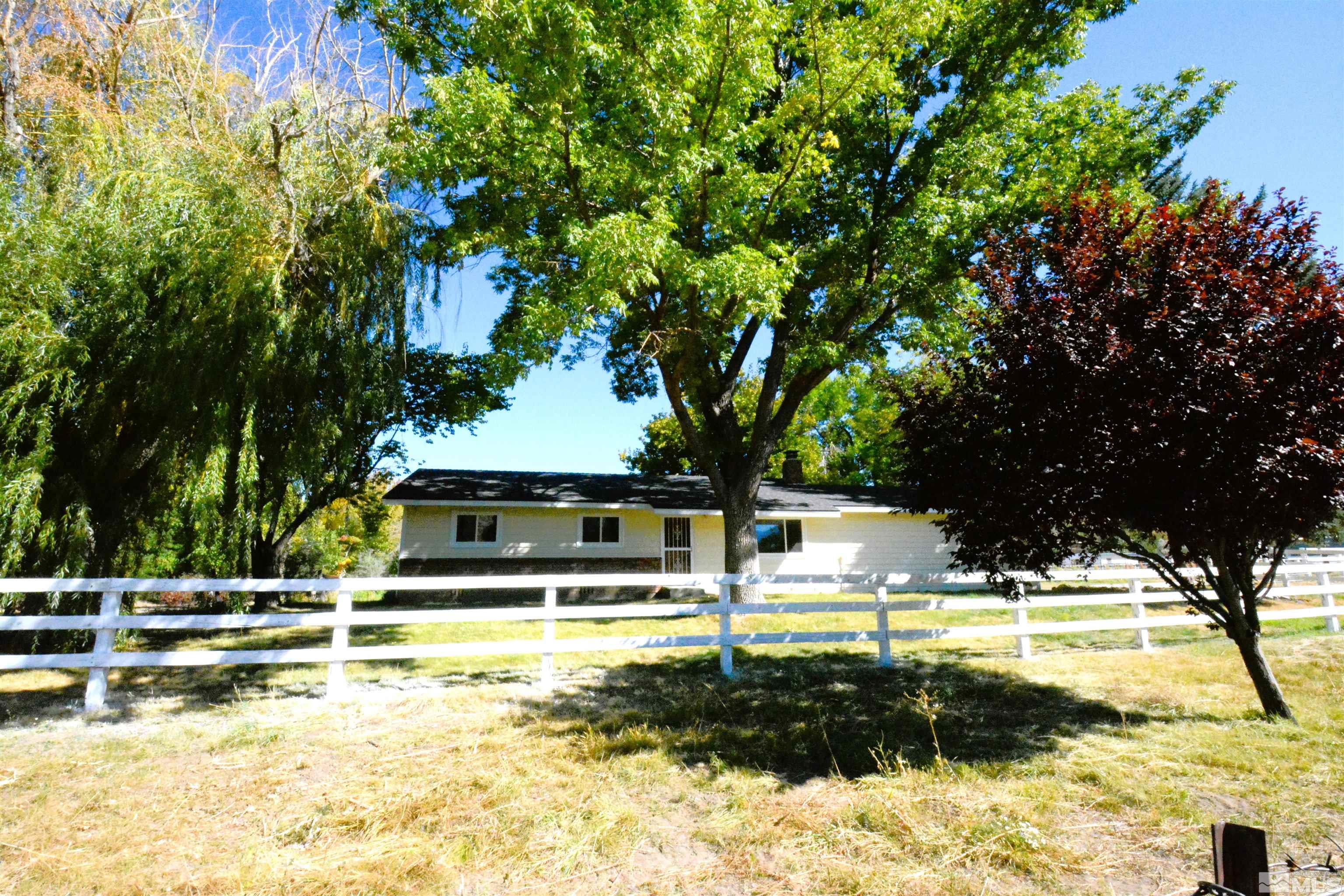 135 Andrew Lane Reno, NV 89521 - Photo 8 of 40 Photo 8