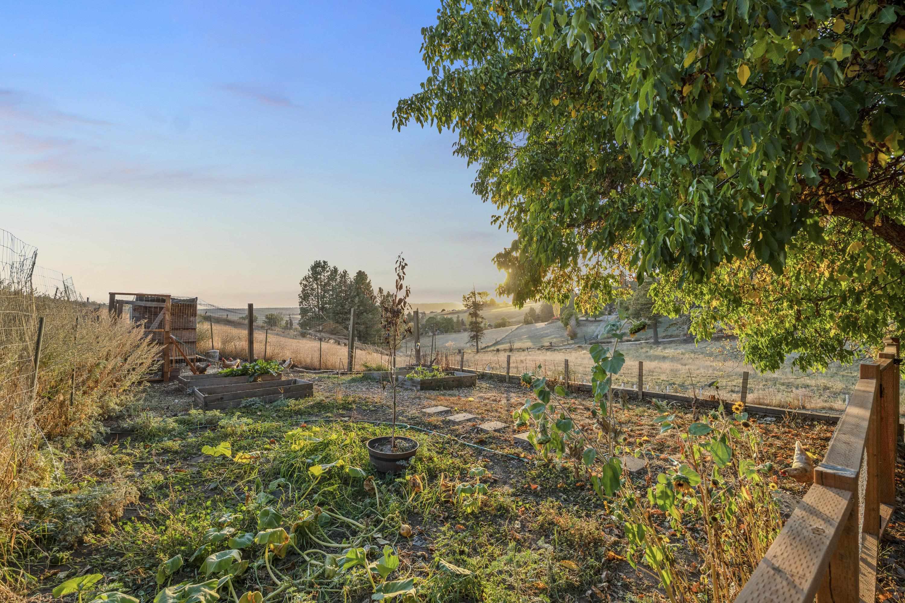 6606 East Wagner Road Spokane, WA 99223 - Photo 45 of 50