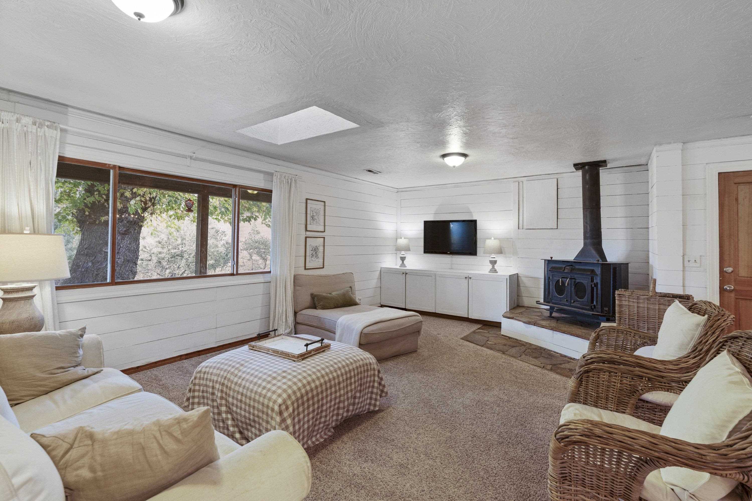 6606 East Wagner Road Spokane, WA 99223 - Photo 8 of 50