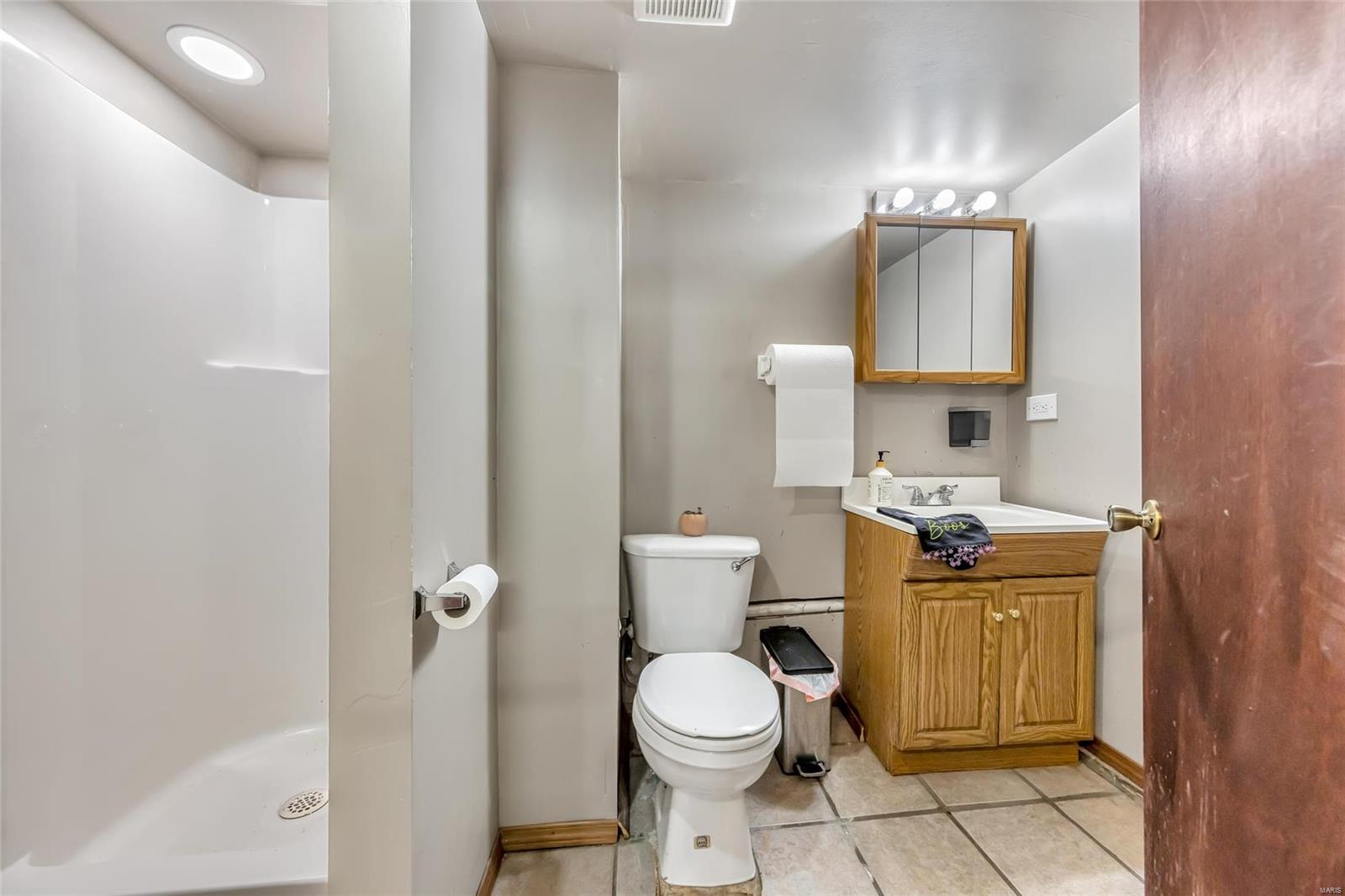 6424 Weber Road St. Louis, MO 63123 - Photo 16 of 19 Gallery Image 16