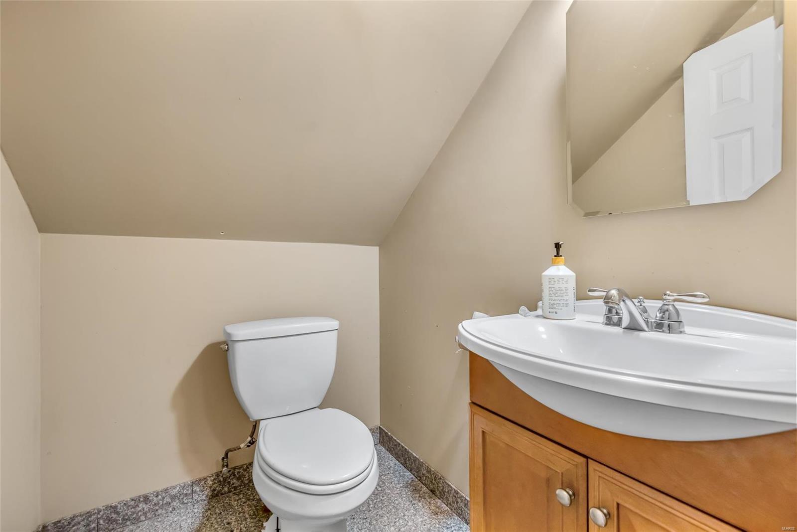 6424 Weber Road St. Louis, MO 63123 - Photo 10 of 19 Gallery Image 10