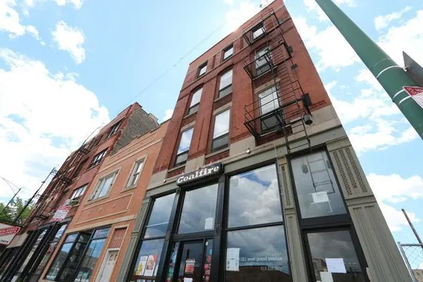 $2,350 | 1321 West Grand Avenue, Unit 4R, Chicago, IL 60642