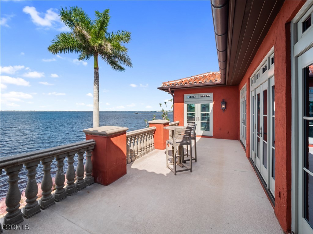 5844 Riverside Lane Fort Myers, FL 33919 - Photo 39 of 50 a outdoor view with a sitting space