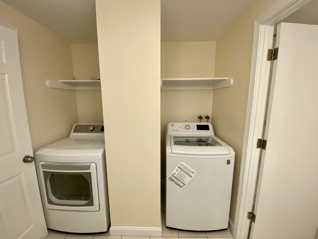 31 Jericho Road, Unit 31 Weston, MA 02493 - Photo 14 of 18