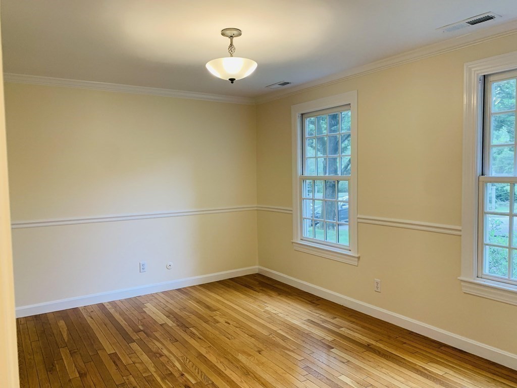 31 Jericho Road, Unit 31 Weston, MA 02493 - Photo 4 of 18